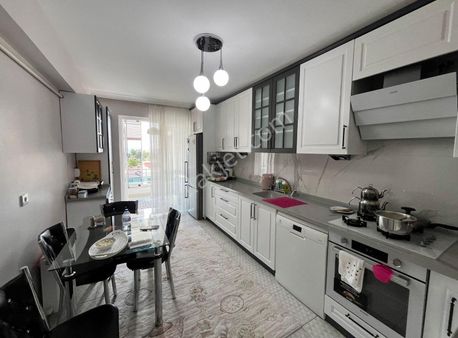 Battalgazi Mahallesinde Asansörlü Full+full Yapılı Daire