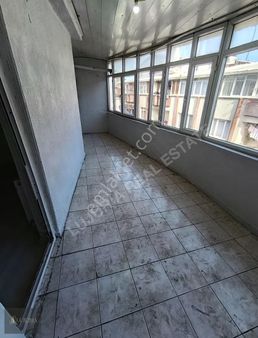 Kiralık Çatı Katı Çift Daire Karsılıklı