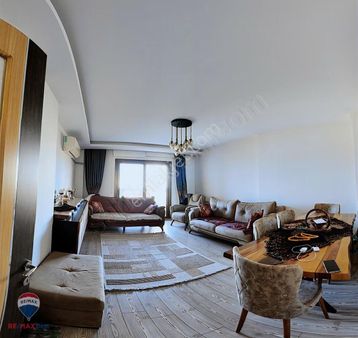 8 Çığlı Atatürk Mahallesın'de Körfez Manzaralı 3+1 Satılık Daıre