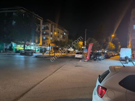 Manisa Yunusemre Cunhuriyet Mah.zemin Merkezi Kavşakta 3+1 115 M2 Tadilatli 3.625.000 Tl