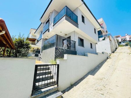 Kadınlar Denizi Mevkii 3+1 Sıfır Yazlık