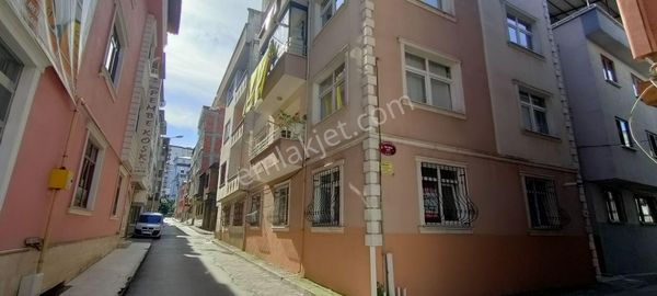 Toklu Mahallesi Kuran Kursu Yanında Satılık Oturuma Hazır Daire