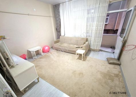 50.yıl Mah.de Cadde Dibinde 1.kat Çift Balkonlu Fırsat Daire