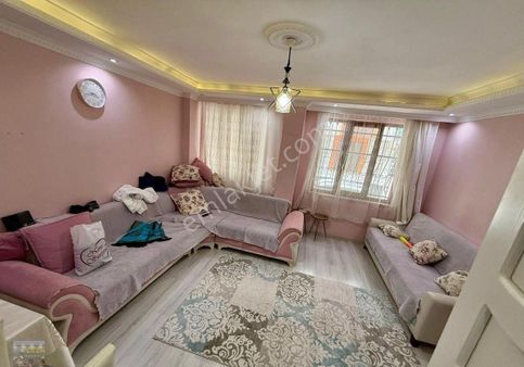 Sultançifliği Mah’de 1+1 75m2 7 Yıllık Balkonlu Yüksek Giriş Kat