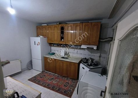 Eser İnş.50 Yıl Mah Satılık 1+1 Yatırımlık Hisseli 1.kat Daire