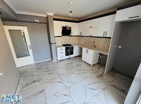 Yenikent Net Emlaktan 3+1 Son Kat Full Yapılı Daire