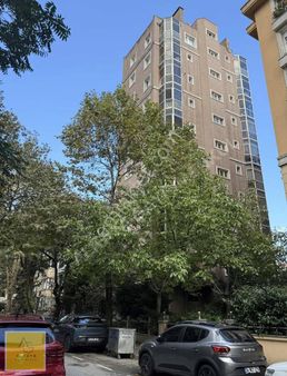 Alkaya'dan Suadiye'de Satılık 3+2 Dubleks Daire Full Yenilenmiş