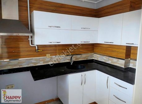 Kenan Evren Bankalar Civarı 2+1 Lüks Giyinme Odalı