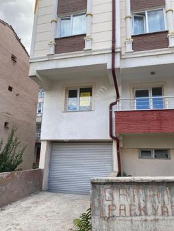 Sivas Yıldız Gayrimenkul'den İstiklal Mah. 3 +1 Masrafsız Kiralık Daire!