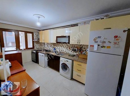 Güneyden Devasa Geniş 90m2 2+1.asansörlü Balkonlu Ayrı Mutfaklı