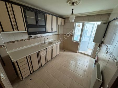 Selçuklu Mh 3+1 1. Katta Merkerzi Konumda Çift Balkonlu Daire