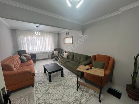 Merkezyeni Mahallede Fırsat Konum Bakımlı Geniş Satılık 2+1 Ss-7