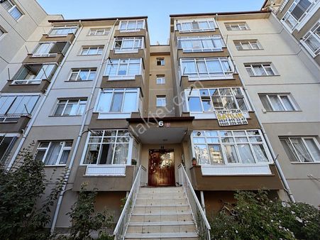 Polat Live'dan Botanik Metro Yanı Ara Katta 3+1 Satılık Daire