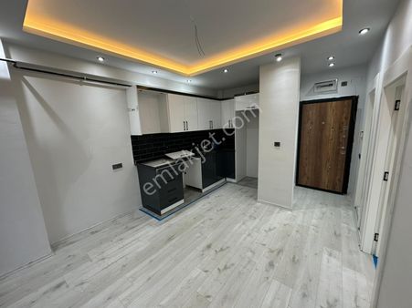 Mersin Tece'de Satılık 1+1 Sıfır Daire