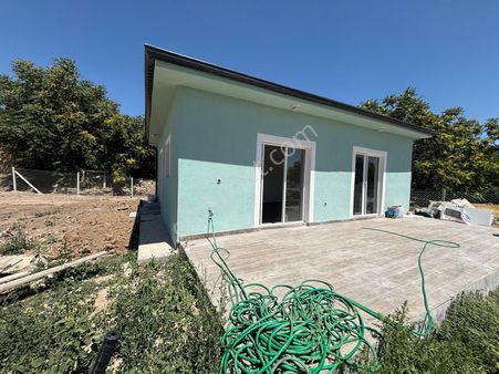 Seyitgazi Değişören'de Satılık Köyiçi Müstakil Ev