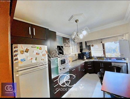 Sadece Cadde'den Asansörlü&doğalgazlı Geniş M2 3+1 Satılık