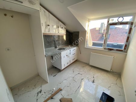 Lidya Emlak'tan 1+1 65m2 Sıfır Asansörlü Otoparklı Daire