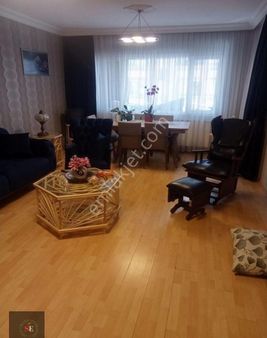 Batıkent Yeni Batı Mah Akasya Evleri Sitesinde Asansörlu Kombili Otoparklı 3. Kat Daire