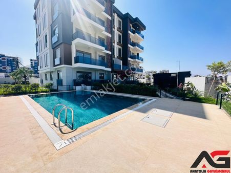 Mazıdağında Havuzlu Binada Ultra Lüx 2+1 100m2 Fırsat Daire!