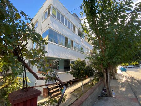 Didim Efeler Mahallesinde Satılık 3+1 Ayrı Mutfak 2.kat Daire