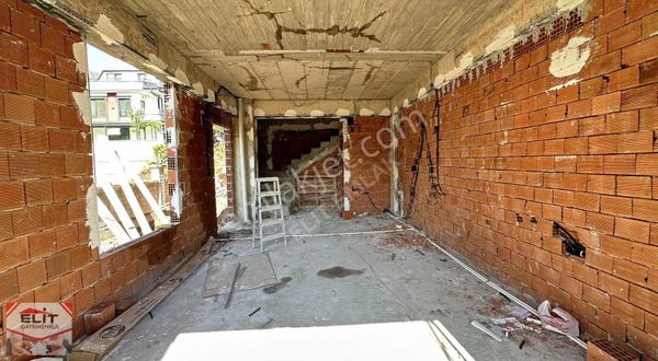 Kocaali Devlet Hastanesi Hemen Arkasında Havuzlu Villa