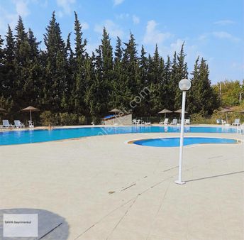 Urla Kuşçularda Eşyalı Kiralık Site İçi 3+1 Villa