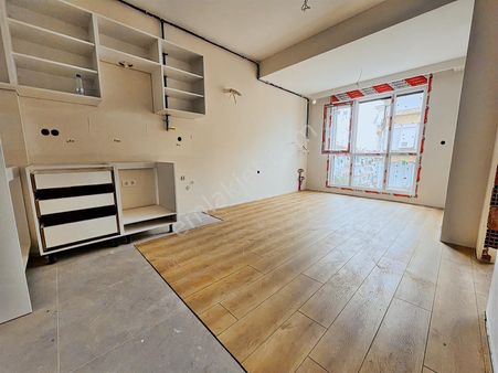 Yatırım'dan Çınar'da Bağdat Cad. 2dk Katta Sıfır Yapıda Ön 1+1