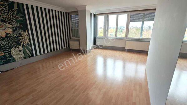 Çengelköy'ün En Prestijli Sitelerinden 2001 Sitesinde 3+1