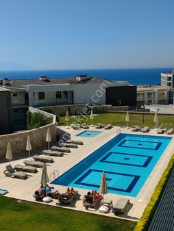 Kuşadası Kadınlar Denizinde Deniz Manzaralı Dublex Lüks Daire