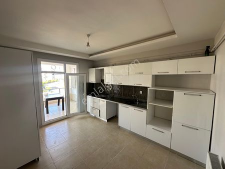 Ezd Emlaktan Newroz Parkın Arkasında Kiralık Dairee