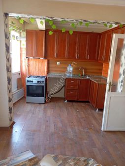 Silivri P.paşa Mah Eski Sanayi.de Kiralık 2+1.90 M 1.kat Daire