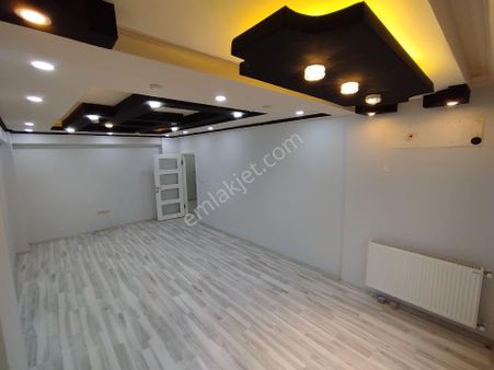 Avantaj Gayrimenkulden Kiralık Daire Cadde Üstünde