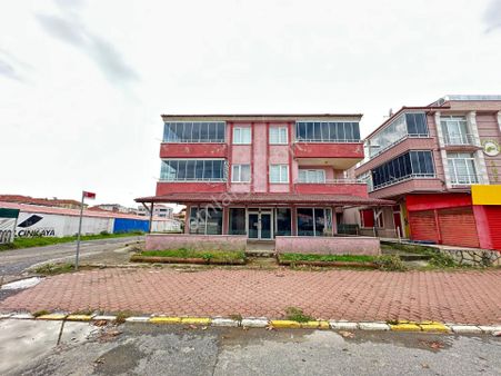 Karasuda 2+1 85 M2 Cam Balkonlu Deniz Manzaralı Daire