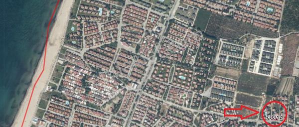 Davutlarda Denize 400 Metre Yola Cephe 580 M2 Köşe Parsel