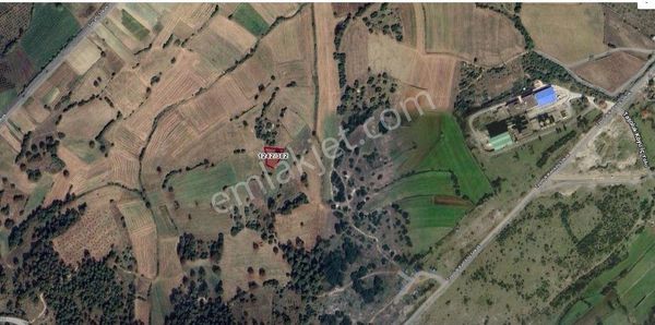 Remax Hür Ülkü Çakar'dan Sakarya Kaynarca'da Satılık Tarla