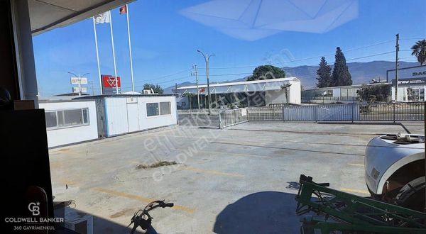 Menemen Merkezde Çanakkale Cepheli Ticari Kompleks