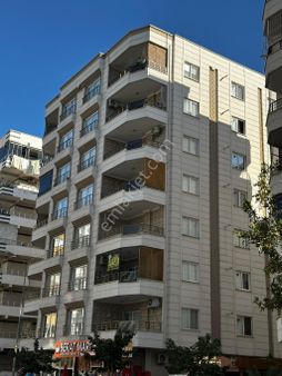 Kırmızı Gayrimenkylden Haliliye Karşıyaka Mahallesinde Satılık 3+1 Geniş Daire