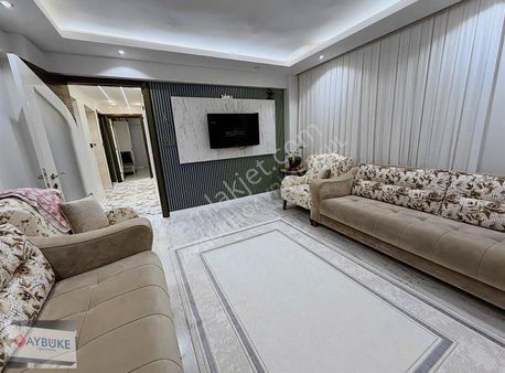 Zümrüt Mahallesi 115 M2 2+1 Lüks Daire