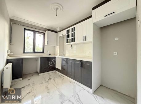 Marmaray Durağı Yakını 2+1 90 M2 Asansörlü Ara Kat Daire