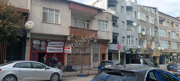 Gaziosmanpaşa'da Poligon Caddesi'nde Komple Satılık Bina