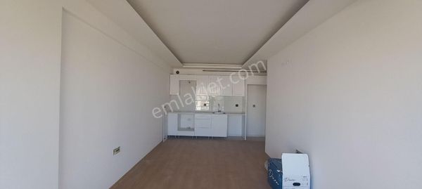 Çiğli İnönü Mah Sıfır Amarikan Mutfak Arakat Önü Açık Daire