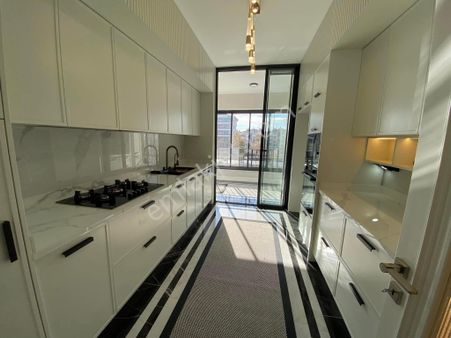 Emrah Çiftci'den Selçuklu Parsana Mah.ahmet Yesevi Cad.yanı Satılık 4+1 Ultra Lüks Daireler