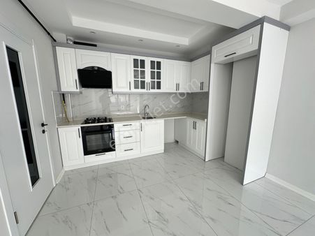 Zeki Emlak'tan İstasyon Civ. Ultra Lüks Ara Kat 2+1 Kiralık D.