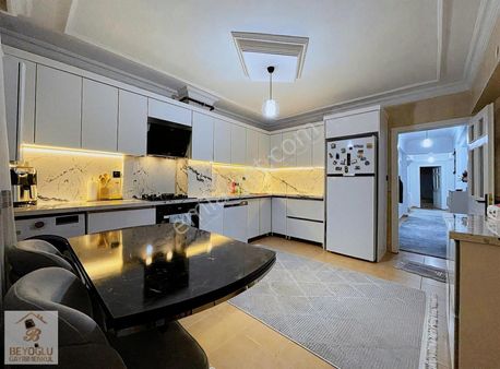 Beyoğlu'ndan Semtin En Uygun Dubleks Dairesi 4+2 Çift Teras