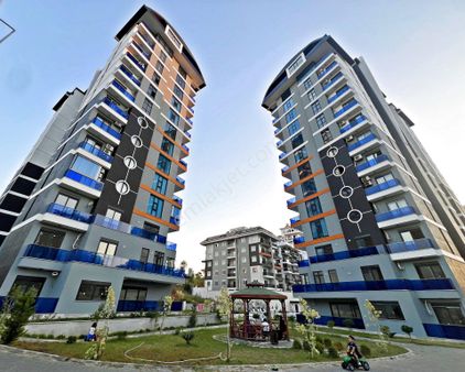 Alanya Mahmutlarda Satılık 2+1 Site İçi Havuzlu Sıfır Lüks Daire