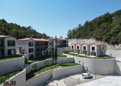 Avantaj'dan Tek Katlı Bahçeli Akıllı Ev Sistemli Yerden Isıtmalı Havuzlu Güvenlikli Lux Daireler