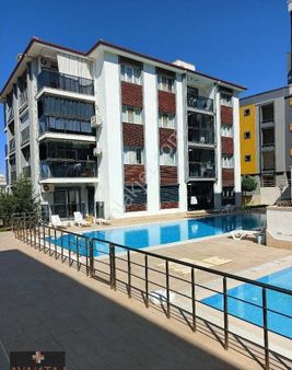 Kuşadası'nda Satılık Site İçerisinde Daire