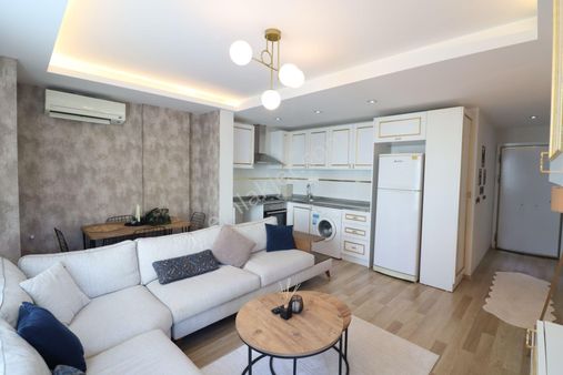 Türk Emlak'tan Liman Mahallesinde 1+1 Havuzlu Kiralık Eşyalı Daire