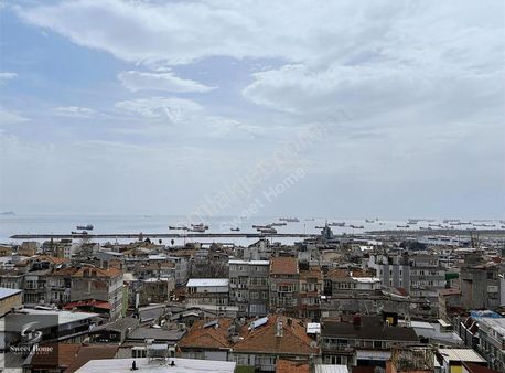 Fatih Beyazıt'ta Kesintisiz Deniz Manzaralı 3+1 Fırsat Daire