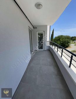 Atakumda Deniz Manzaralı Salon Mutfak Ayrı 2+1 Daire